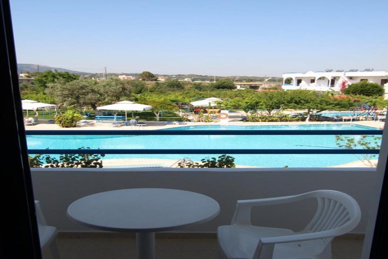 Garden Hotel Pastida Екстериор снимка