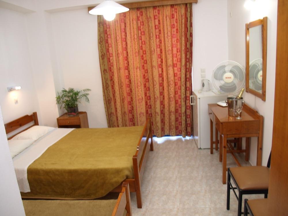 Garden Hotel Pastida Екстериор снимка