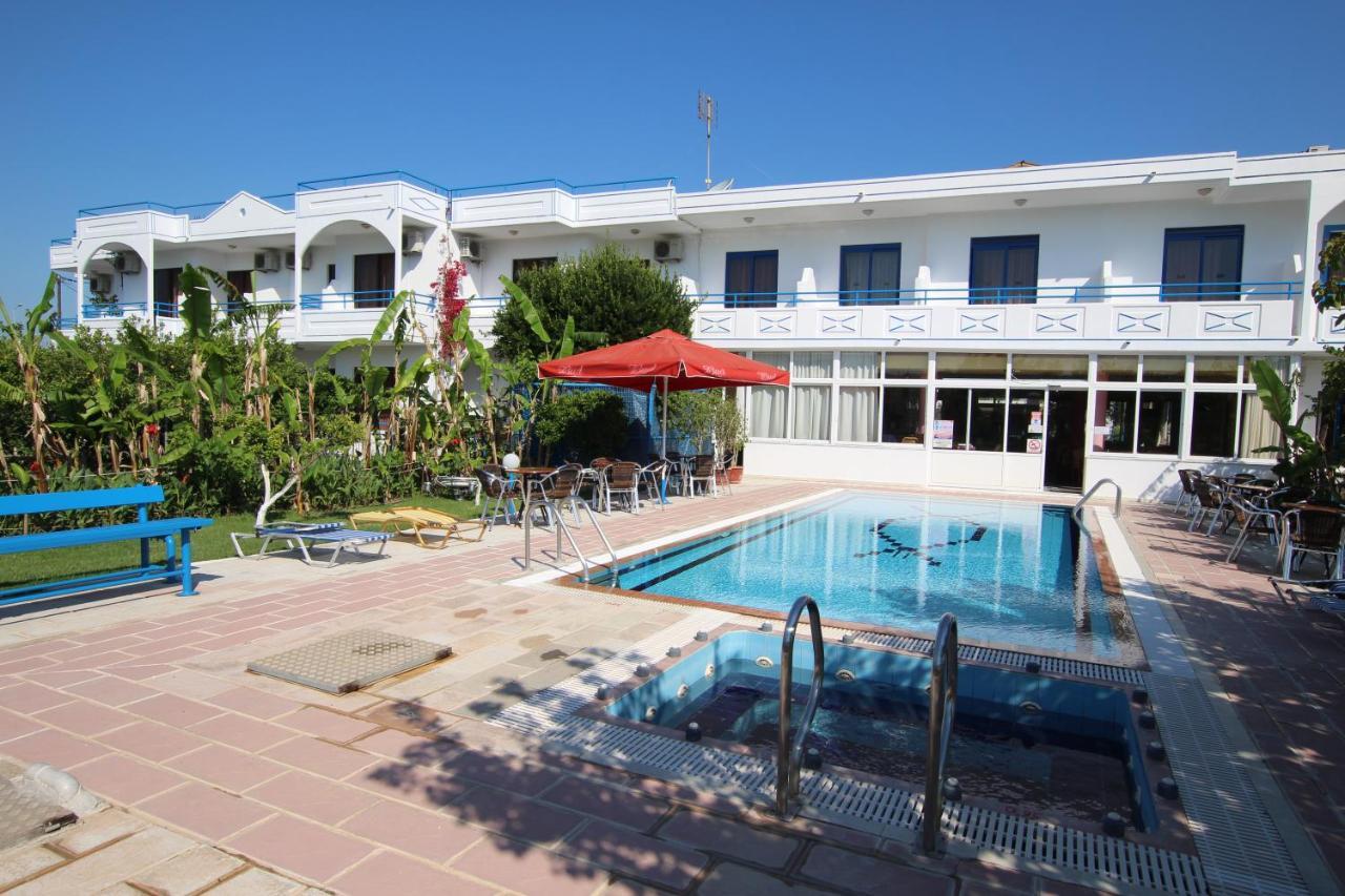 Garden Hotel Pastida Екстериор снимка