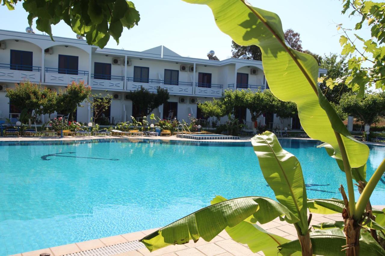 Garden Hotel Pastida Екстериор снимка